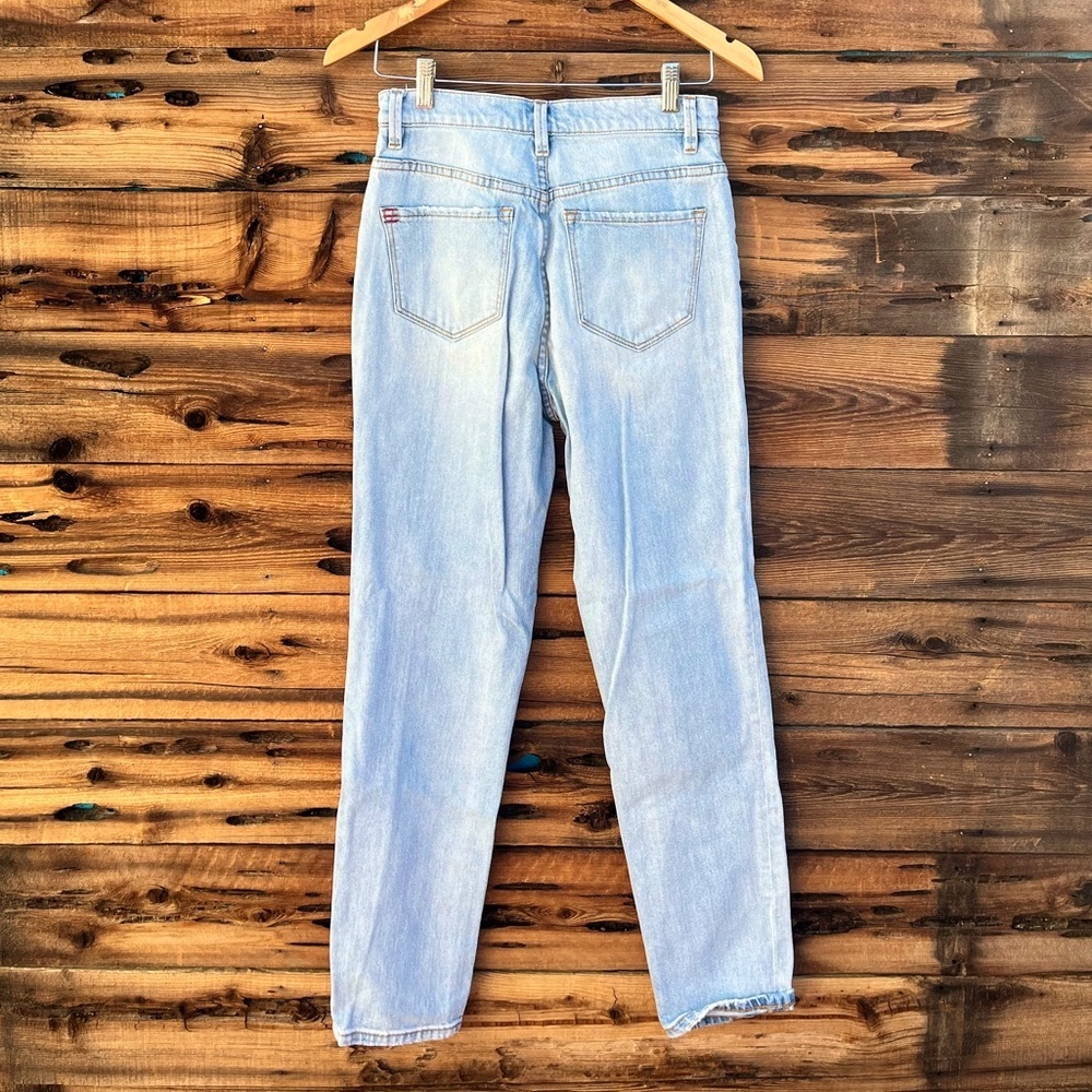 BDG | Mom High Rise Blue Jeans 26W